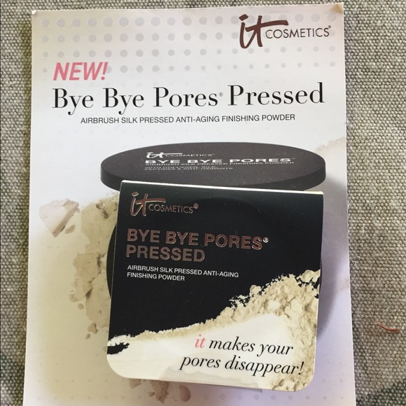 it cosmetics Other - Bye Bye Pores Pressed Finishing Powder it cosmetics Other - Bye Bye Pores Pressed Finishing Powder